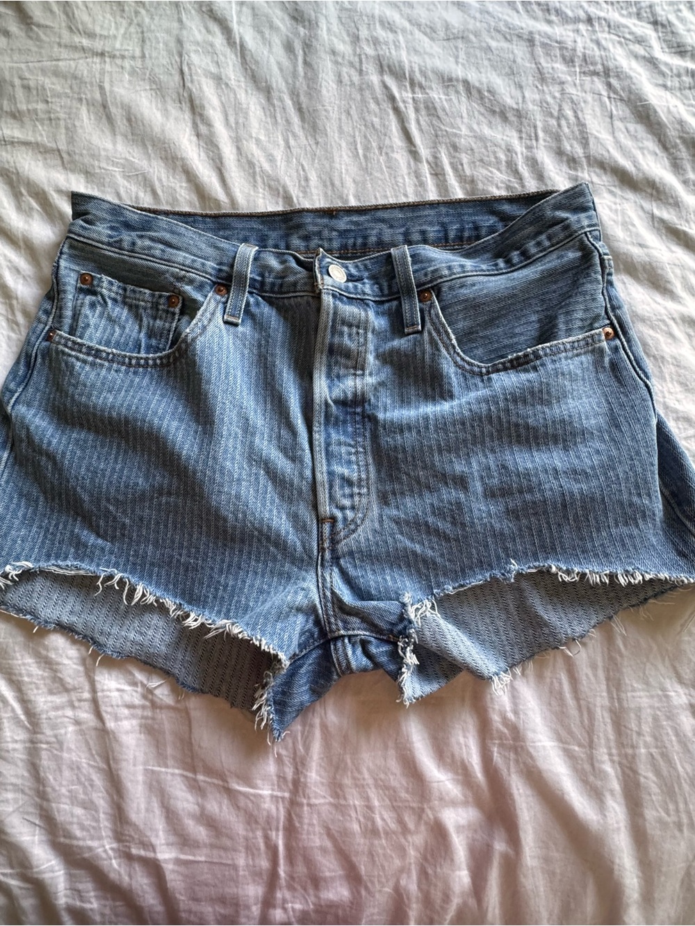 Levi’s 501 Original Faded Pinstripe Denim Cutoff Shorts – Size 32